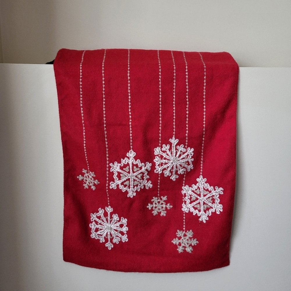 Christmas Table Runner